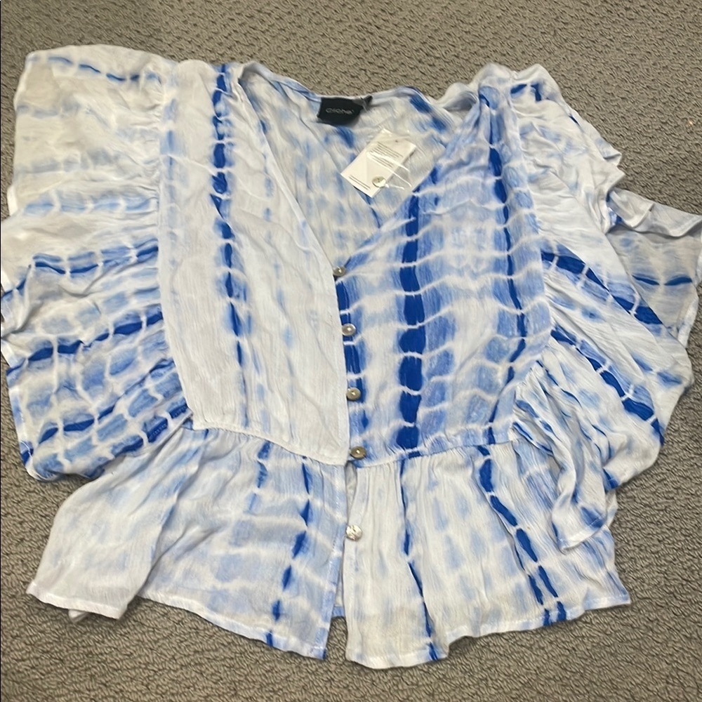Chic Blue and White Women's Top - Picture 1 of 5